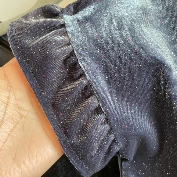 Mommy and me matching glitter holiday shirts. - Picture 4 of 9